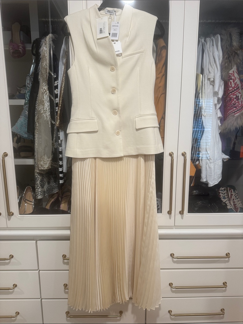 Sleeveless Cream Pleated Midi Skirt Set